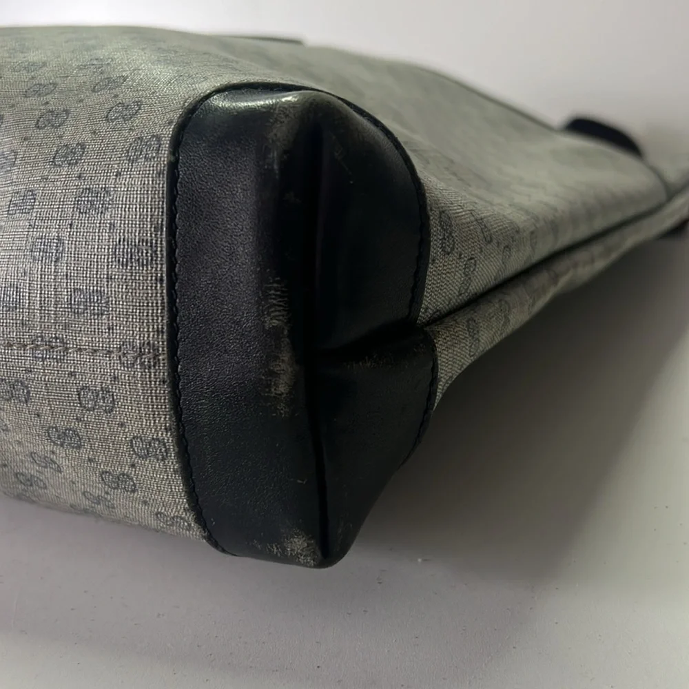 Gucci GG Plus Messenger Bag - Picture 6 of 10